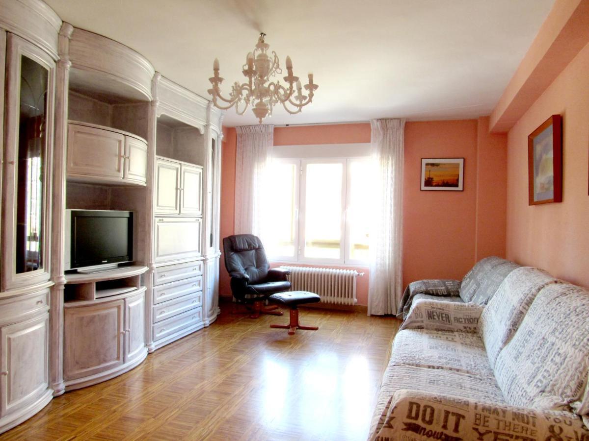 Www Parques De La Catedral Travel Com Parking Privado Gratis Apartment Leon Exterior photo