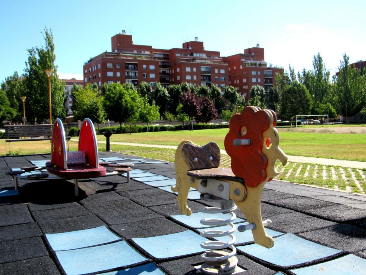Www Parques De La Catedral Travel Com Parking Privado Gratis Apartment Leon Exterior photo
